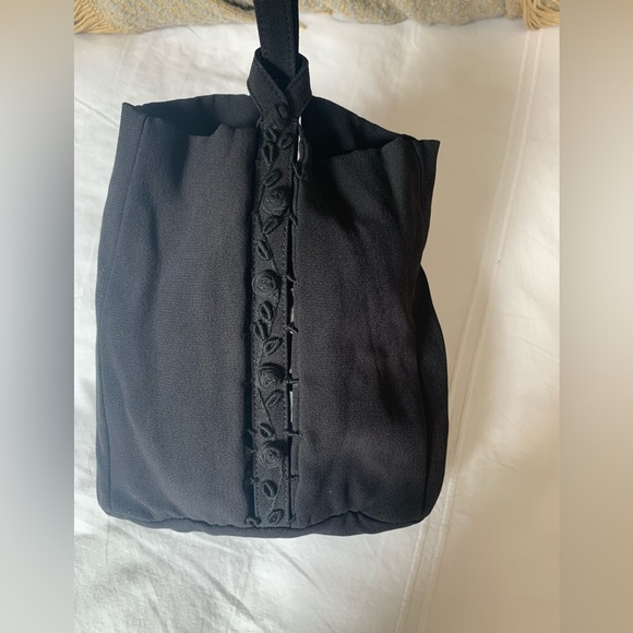 Prada crepe evening bag - Picture 2 of 3